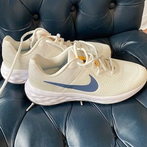 Nike 3.5 youth Cream and Blue Sneakers